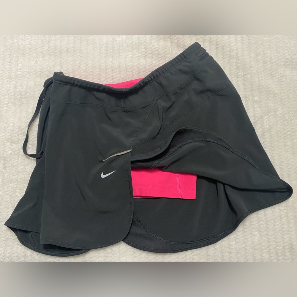 Nike Dri-Fit pink shorts with black skirt size medium